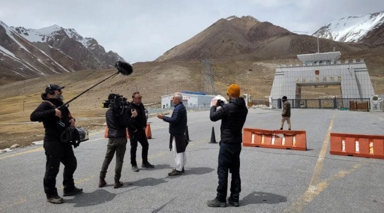 Guiding Belgian broadcaster Tom Waes at the Khunjerab Pass - border between Pakistan and China